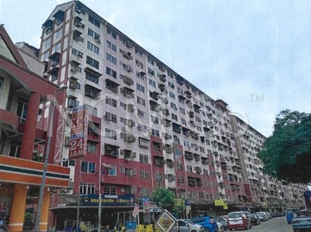 Apartment For Auction at Desa Mentari