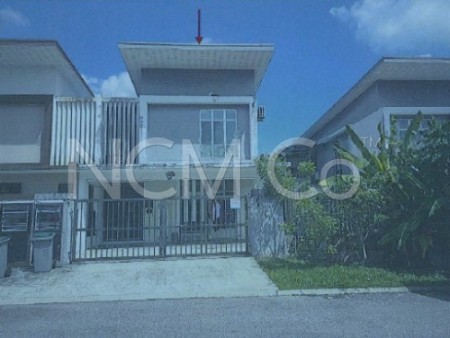 Terrace House For Auction at Taman Pulai Indah