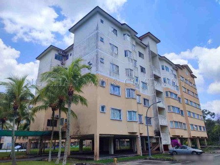 Apartment For Auction at PD Tiara Bay Apartment