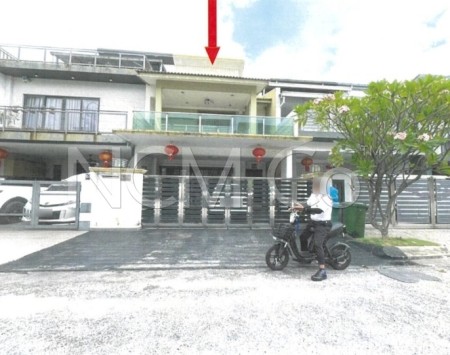 Terrace House For Auction at Taman Residensi