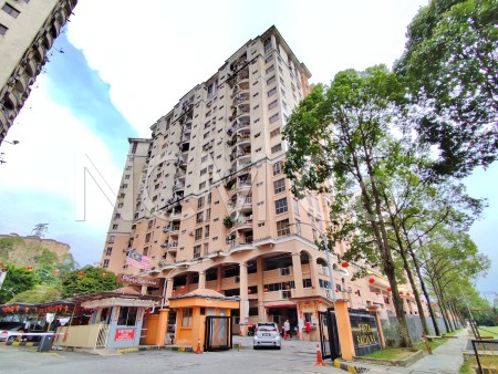Apartment For Auction at Vista Saujana