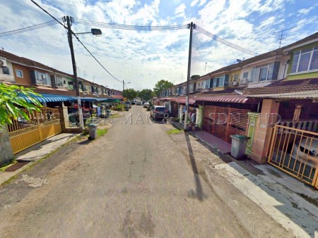 Terrace House For Auction at Taman Cahaya Masai