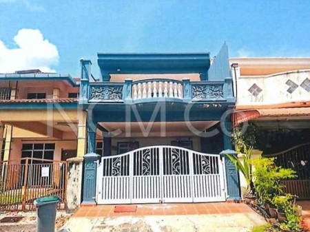 Terrace House For Auction at Taman Seri Selendang