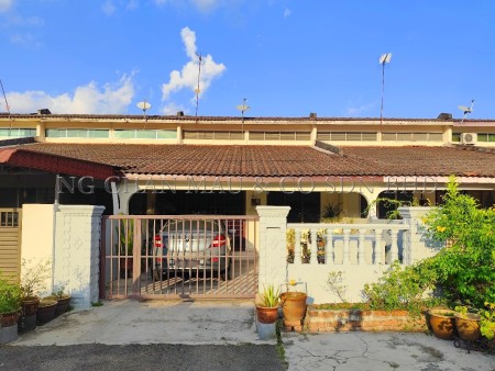 Terrace House For Auction at Taman Kemiri