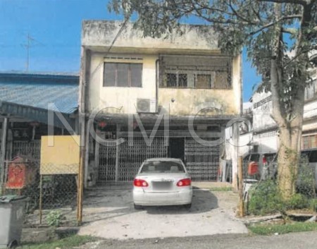 Shop For Auction at Kota Tinggi