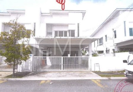 Terrace House For Auction at Suriaman