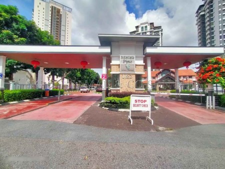 Apartment for Auction