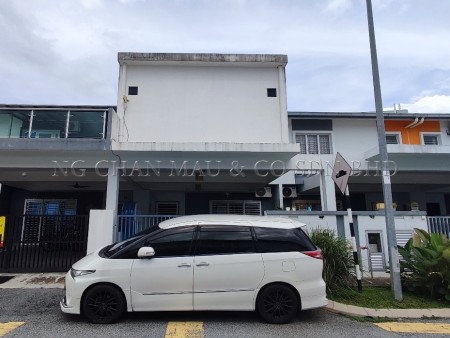 Terrace House For Auction at Taman Tasik Senangin