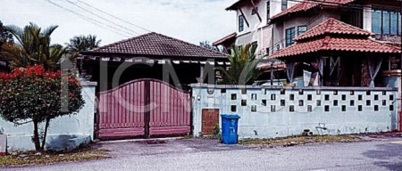 Bungalow House For Auction at Desa Subang Permai