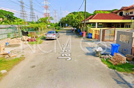 Terrace House For Auction at Taman Alam Nyata