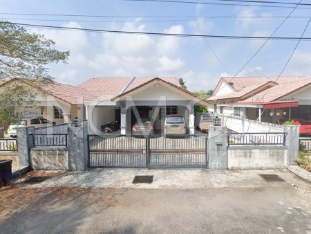 Terrace House For Auction at Taman Seri Melur