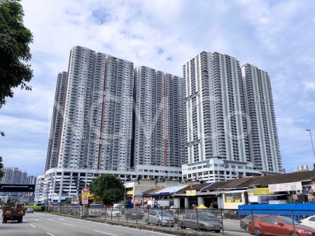Serviced Residence For Auction at Razak City Residences