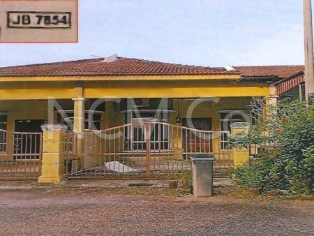 Terrace House For Auction at Taman Asia Selatan