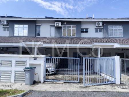 Terrace House For Auction at Iringan Bayu