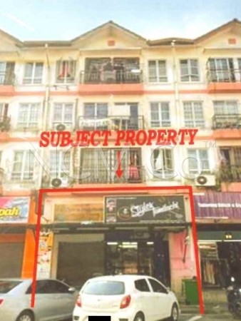 Shop For Auction at Park Avenue (Tampoi Indah)