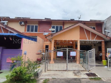 Terrace House For Auction at Taman Melaka Perdana