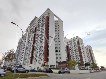 Apartment For Auction at De Bayu Apartment