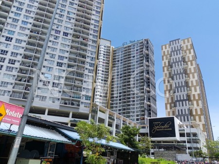 Apartment For Auction at Platinum Splendor