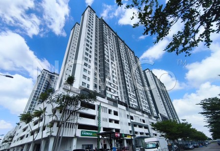 Serviced Residence For Auction at Meridin Bayvue