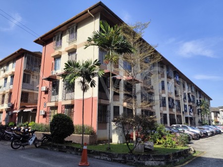 Apartment For Auction at Rampai Court