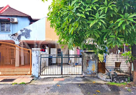 Terrace House For Auction at USJ 1