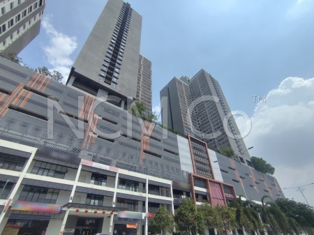 Shop Office For Auction at Emporis