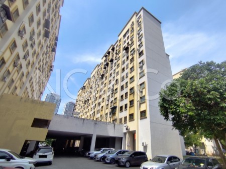 Apartment For Auction at Palm Court