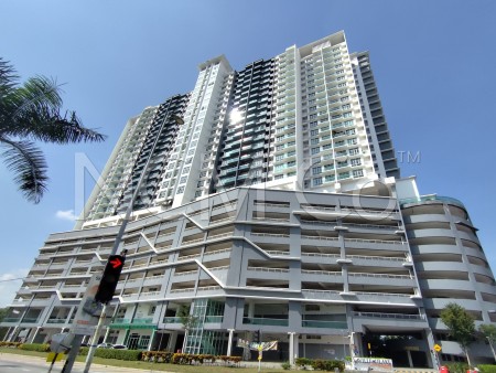 Apartment For Auction at Saville D'lake