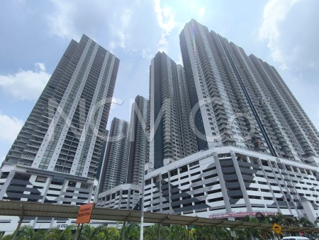 Apartment For Auction at Razak City Residences