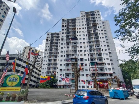 Apartment For Auction at Pangsapuri Permai