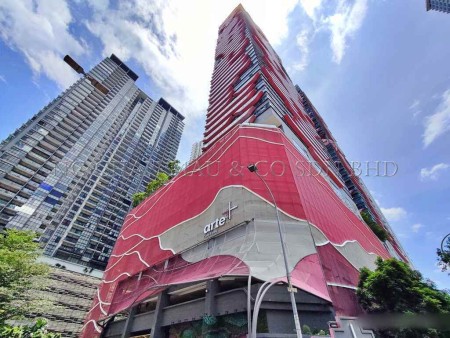 Office For Auction at Arte Plus