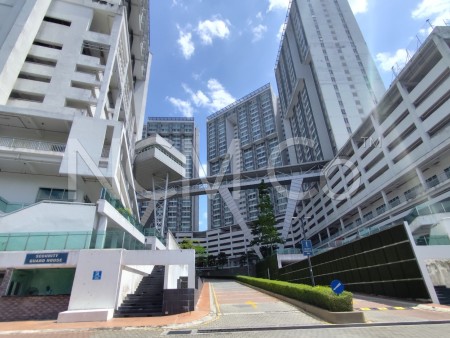 Apartment For Auction at Garden Plaza