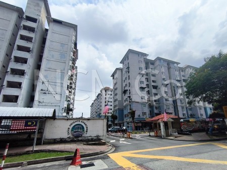 Apartment For Auction at Tasik Heights Apartment