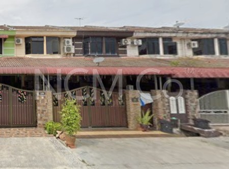 Terrace House For Auction at Taman Kledang Emas