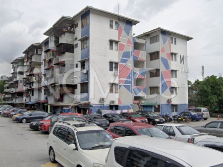 Flat For Auction at Taman Pinggiran