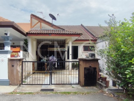 Terrace House For Auction at Desa Beringin