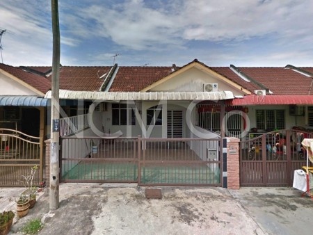 Terrace House For Auction at Taman Damai