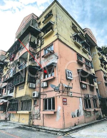 Apartment For Auction at Mediterranean Apartment