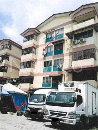 Flat For Auction at Glen Court