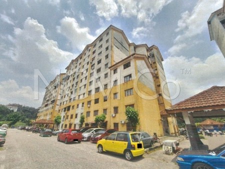 Apartment For Auction at Enggang Apartment