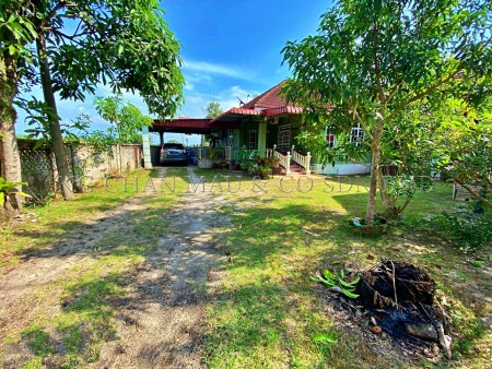 Bungalow House for Auction