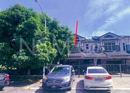 Terrace House For Auction at Section 7