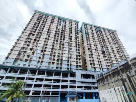 Flat For Auction at Sri Ivory Apartment