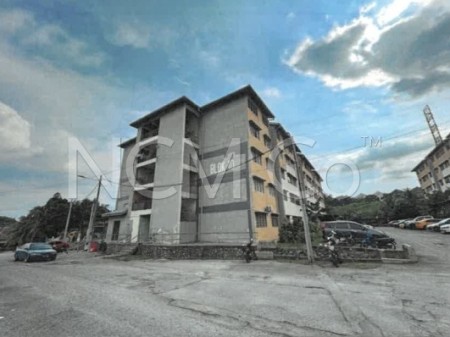 Flat For Auction at Taman Semarak