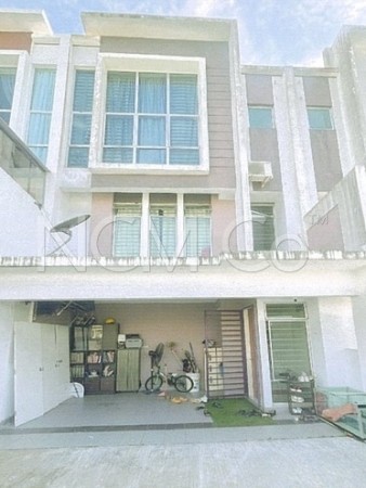 Terrace House For Auction at Imperial Jade