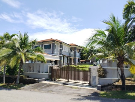 Bungalow House For Auction at Taman Cheng Perdana