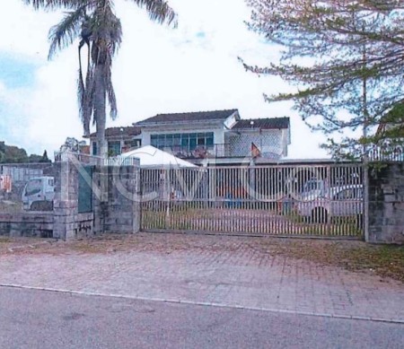 Terrace House For Auction at Taman Chateau