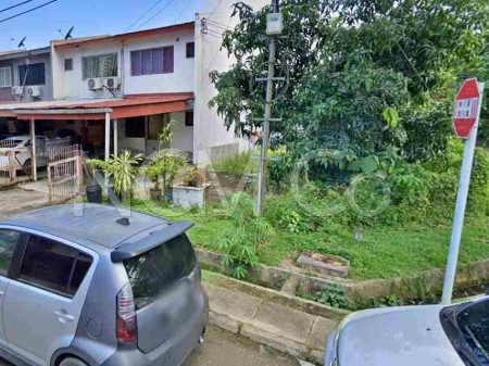 Terrace House For Auction at Taman Wijaya Park