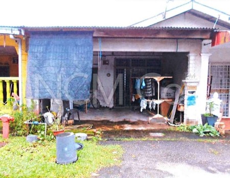 Terrace House For Auction at Taman Semarak