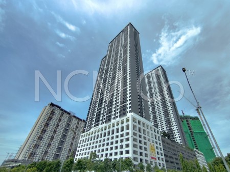 Serviced Residence For Auction at M Luna